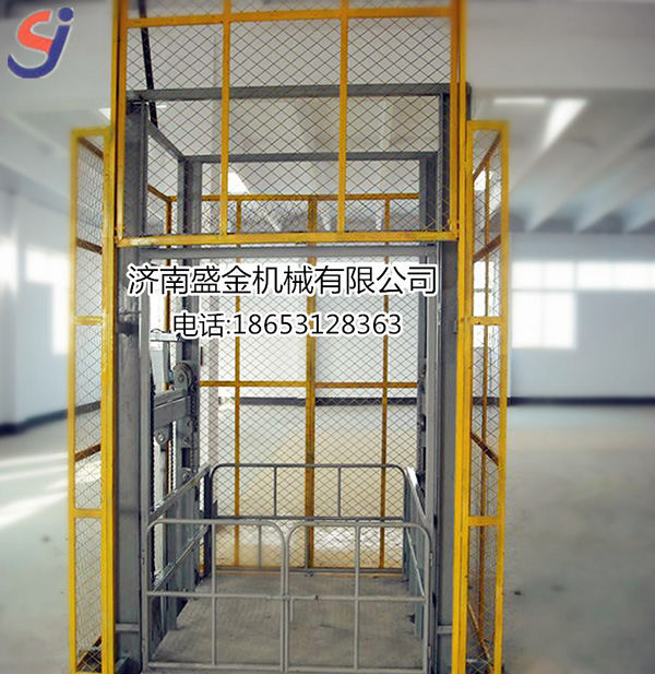 設計導軌式升降機地坑時要注意的問題 發(fā)布時間:2017-12-06 16:10:52   來源:濟南盛金升降平臺機械有限公司    點擊:50 設計導軌式升降機地坑時要注意的問題       導軌式(圖2) \